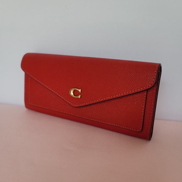 COACH Wyn Crossgrain Leather Wallet –Sport Red color⭐ - Picture 4 of 16